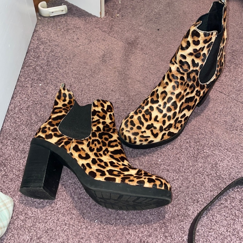 crown vintage cheetah booties